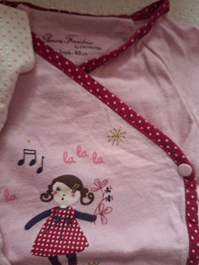 Lot de 2 bodies 3 mois - photo numéro 3