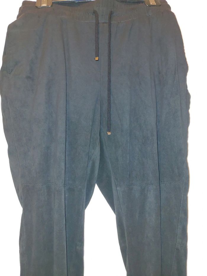 Pantalon noir - photo numéro 2