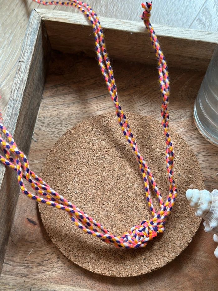 Collier ajustable coloré avec pendentif “Happy” - photo numéro 5