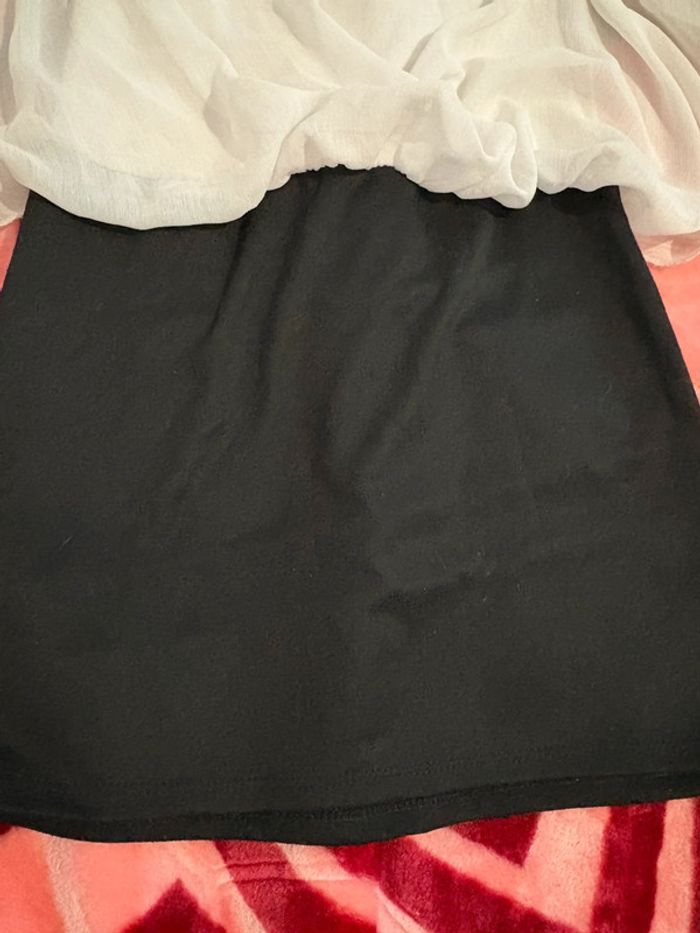 Robe blanche et noir - photo numéro 2