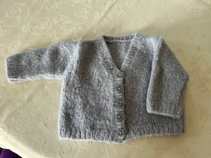 Gilet en laine gris clair - 1/3 mois