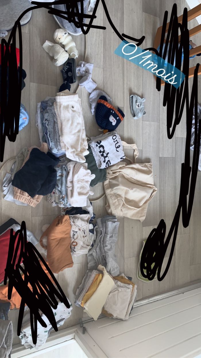 Lot de vêtements 0-1 mois 46 vêtements