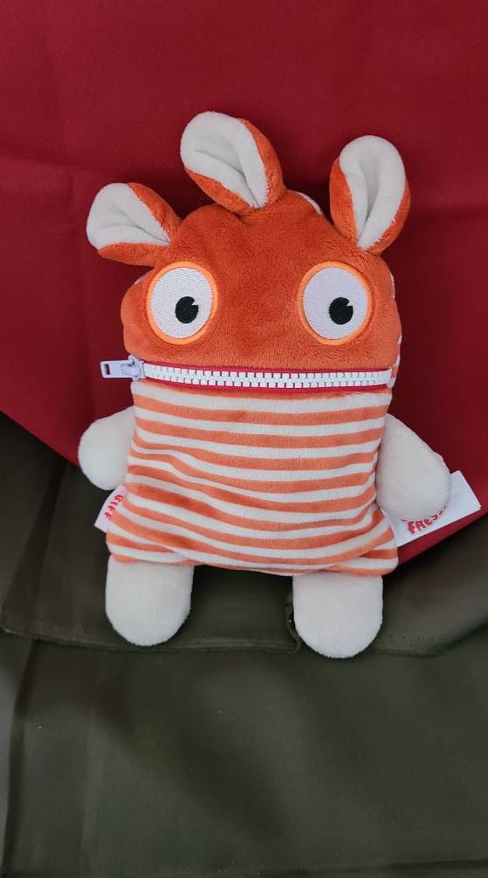 Peluche Monstre Orange Rayé Tirette SORGEN FRESSEN 21 cm - photo numéro 2