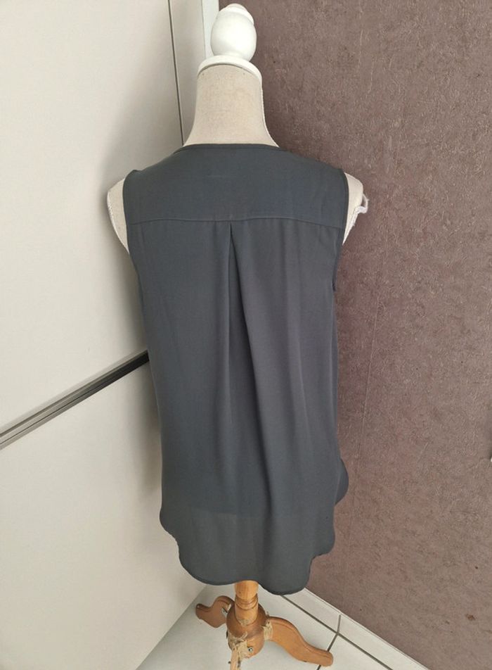 Haut H&M taille 34 excellent état - photo numéro 2