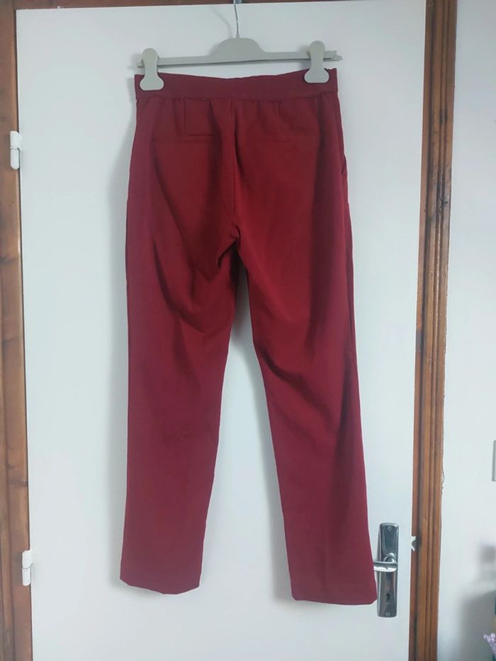 Joli pantalon rouge carmin coupe droite élastique - 36 S - photo numéro 4