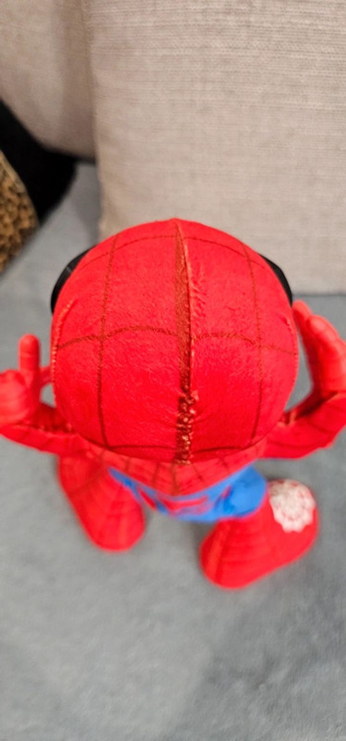 Spidey et ses amis neuf - photo numéro 7