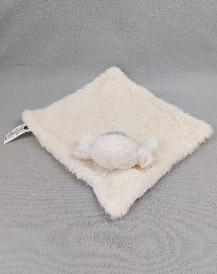 Doudou plat mouton fourrure écru crème blanc TEX Baby écharpe bleu hochet TBE - photo numéro 3