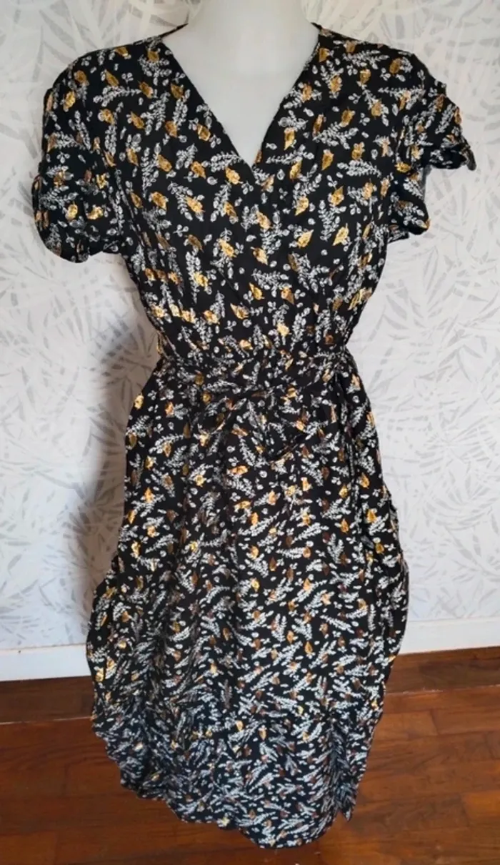 Sublime robe longue avec dorures femme été taille 36 38 S M - photo numéro 2