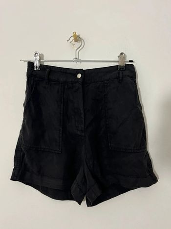 Short noir