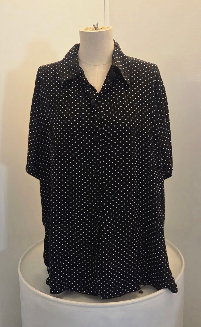 Chemise fluide Cache Cœur Paris 🖤 à pois blancs – chic & intemporelle – taille 38 à 42 – excellent état - photo numéro 4