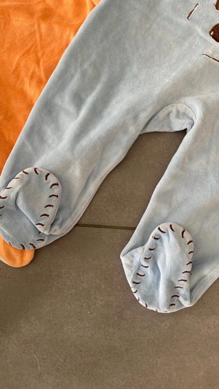 Lot ensemble nuit pyjama bébé 6 mois vêtement - photo numéro 2