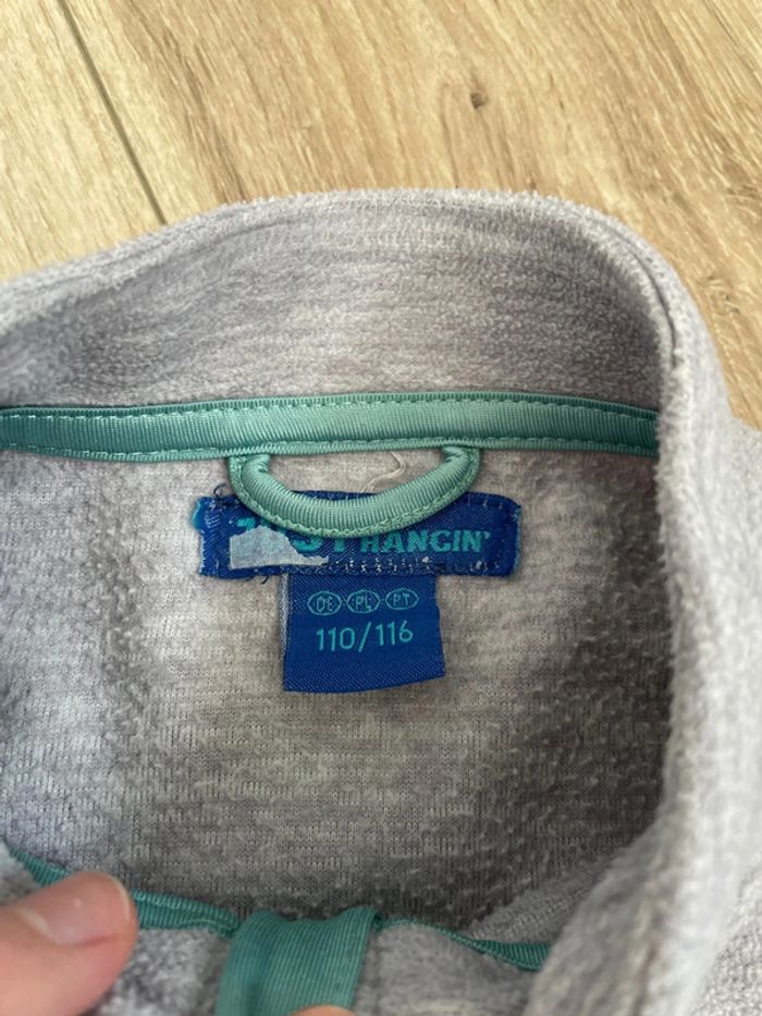 2 gilets polaires 5-6 ans - photo numéro 5
