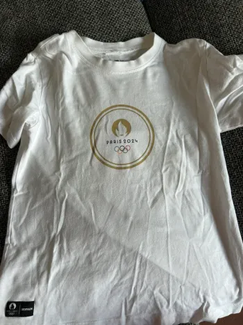 T shirt Paris 2024