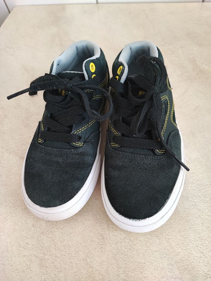 Sneakers DC shoes pointure 30 comme neuves - photo numéro 4