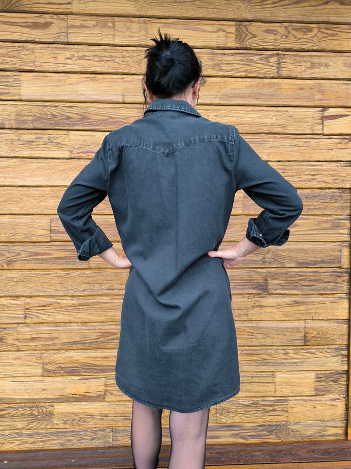 Robe en jean de marque Levi's 
Noire 
XS - photo numéro 3