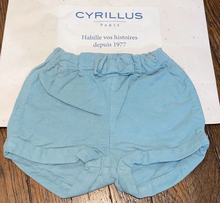 short Cyrillus  9 mois