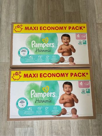 Mega pack de 156 couches pampers harmonie  taille 4 neuf