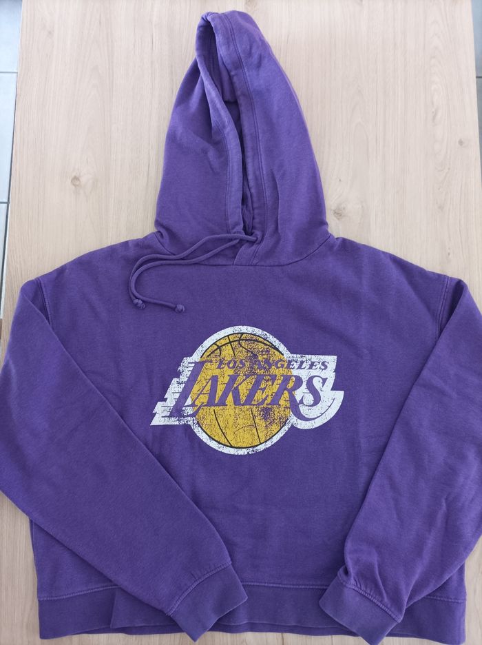 Sweat Lakers