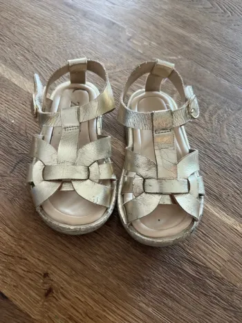 Chaussure bébé fille
