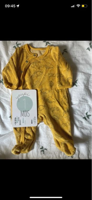 Pyjama chaud velours hiver ouverture avant jaune 1 mois