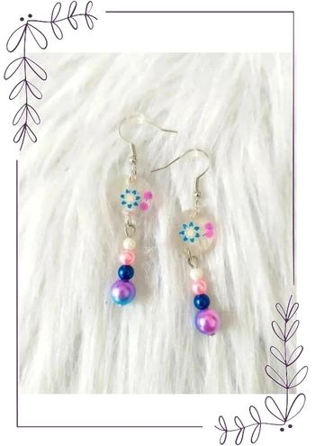 💖 Boucles d'oreilles pendantes style girly motif fleur