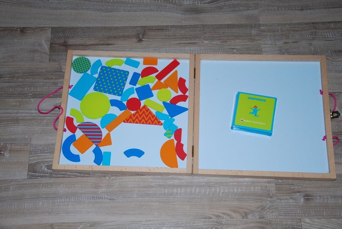 jeu éducatif enfant 4 ans Geoforme djeco oxybul