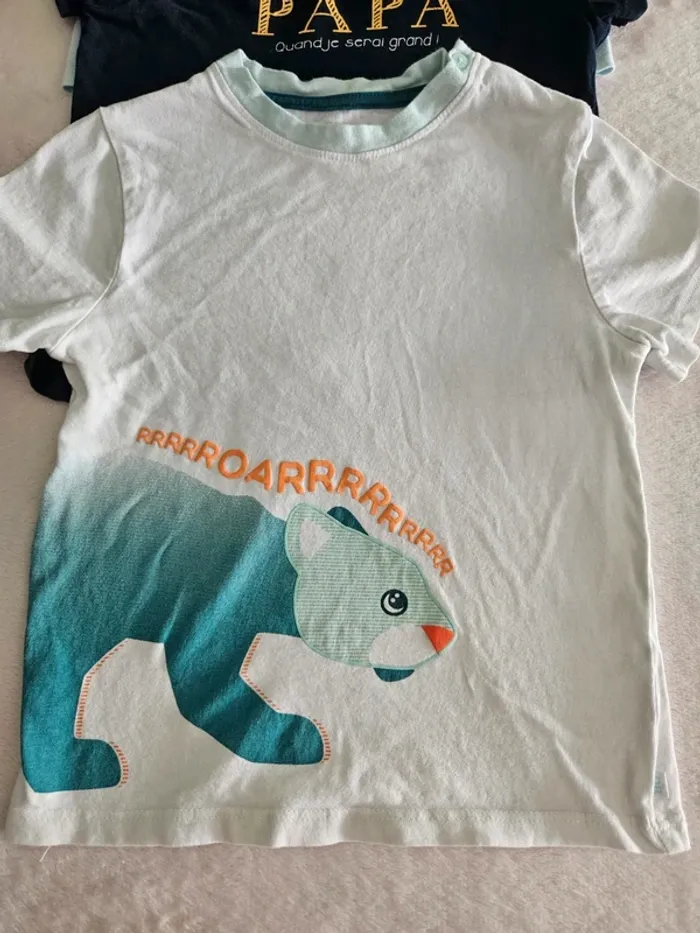 Lot de 3 t-shirts manches courtes 2 ans - photo numéro 2