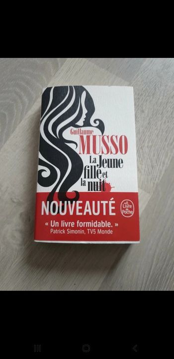 Livre de poche musso