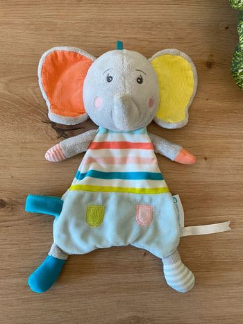 Doudou plat éléphant bleu orange vert attache sucette bébé confort