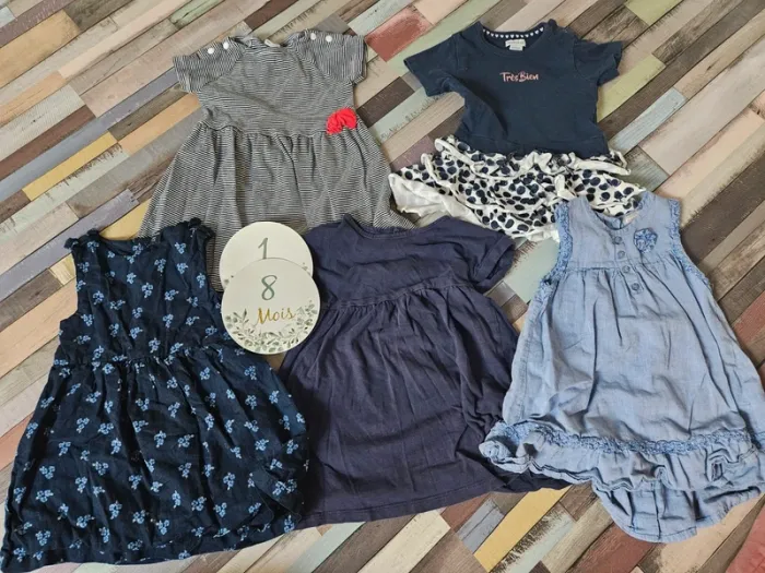 Lot 5 robes été 18 mois