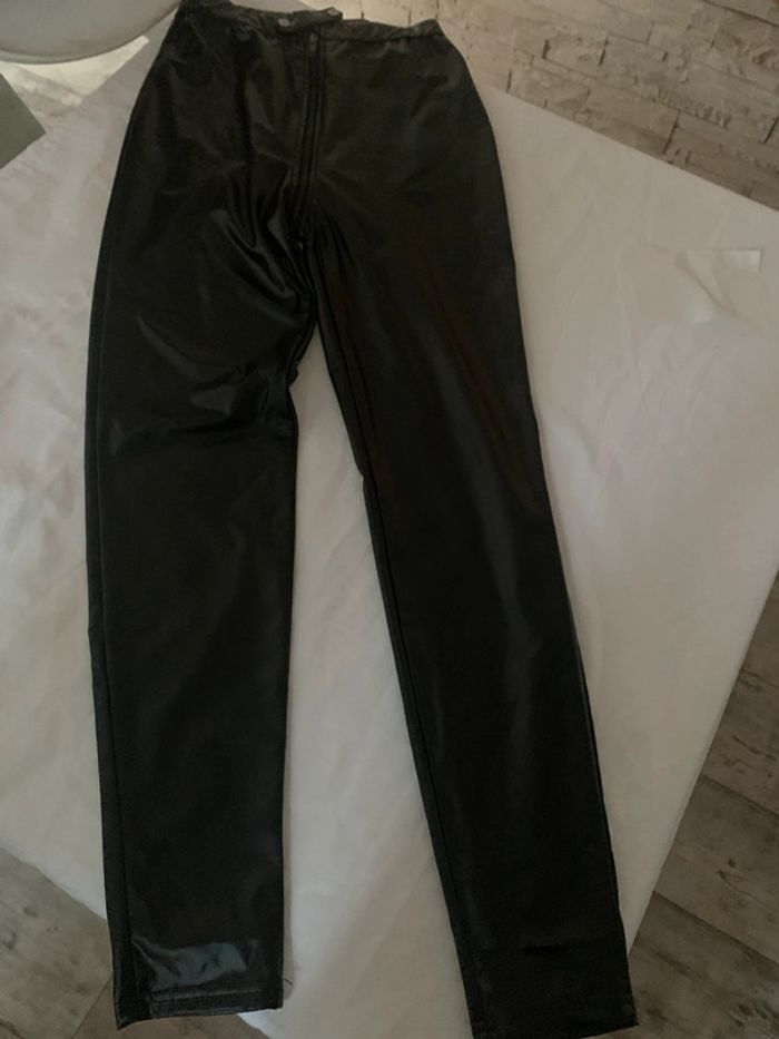 Legging brillant noir taille 38 chic me - photo numéro 2