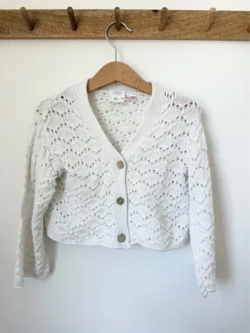Gilet en maille ajouré Zara