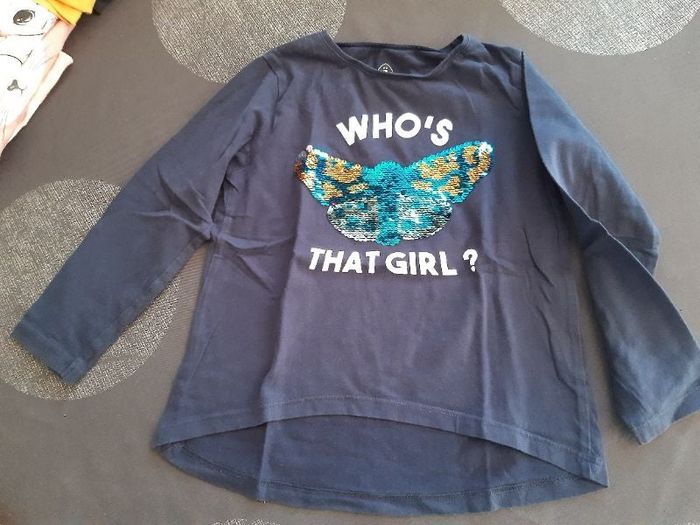 T-shirt sequins papillon
