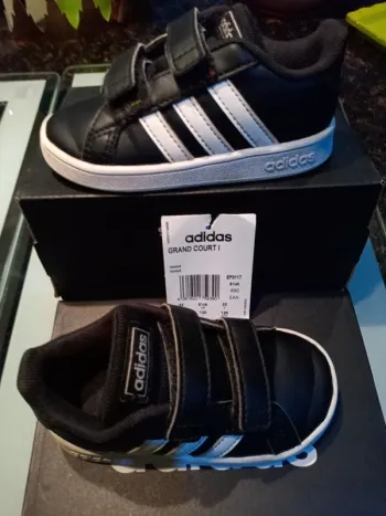 Basket Adidas noires