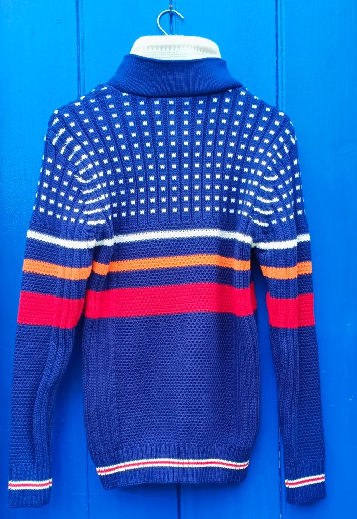 Gros pull Club ju Taille L - photo numéro 8