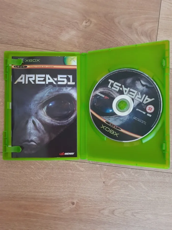XBOX - Jeu vidéo Area 51 - photo numéro 2