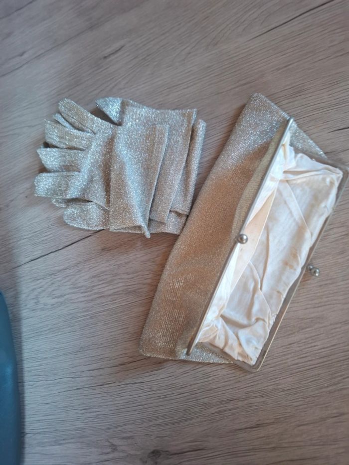 Pochette et gants - photo numéro 2