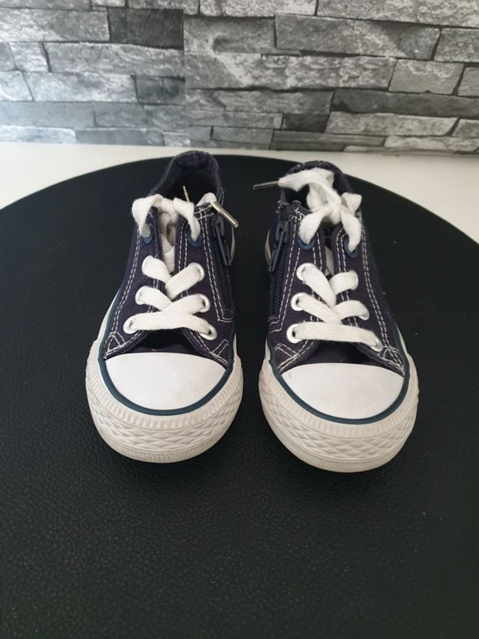 Chaussure en toile pointure 26 - photo numéro 2