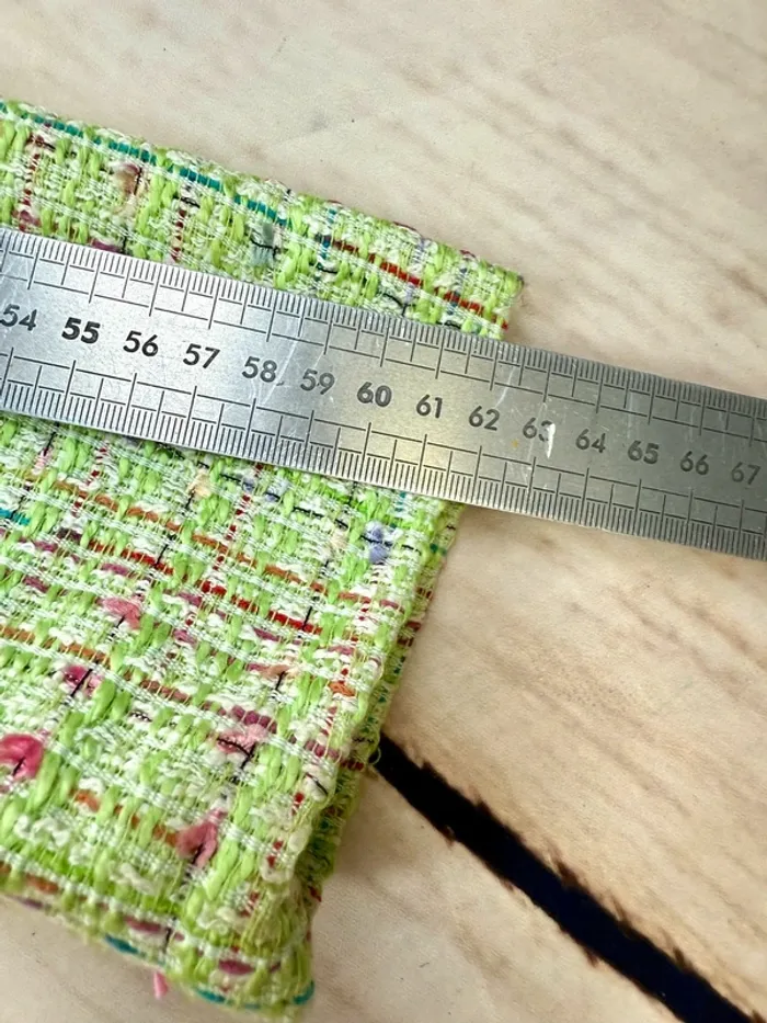 Veste style tailleur en tweed vert acidulé, doublure satinée, coupe courte et élégante XL - photo numéro 9
