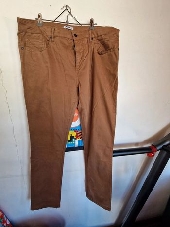 Pantalon marron creeks