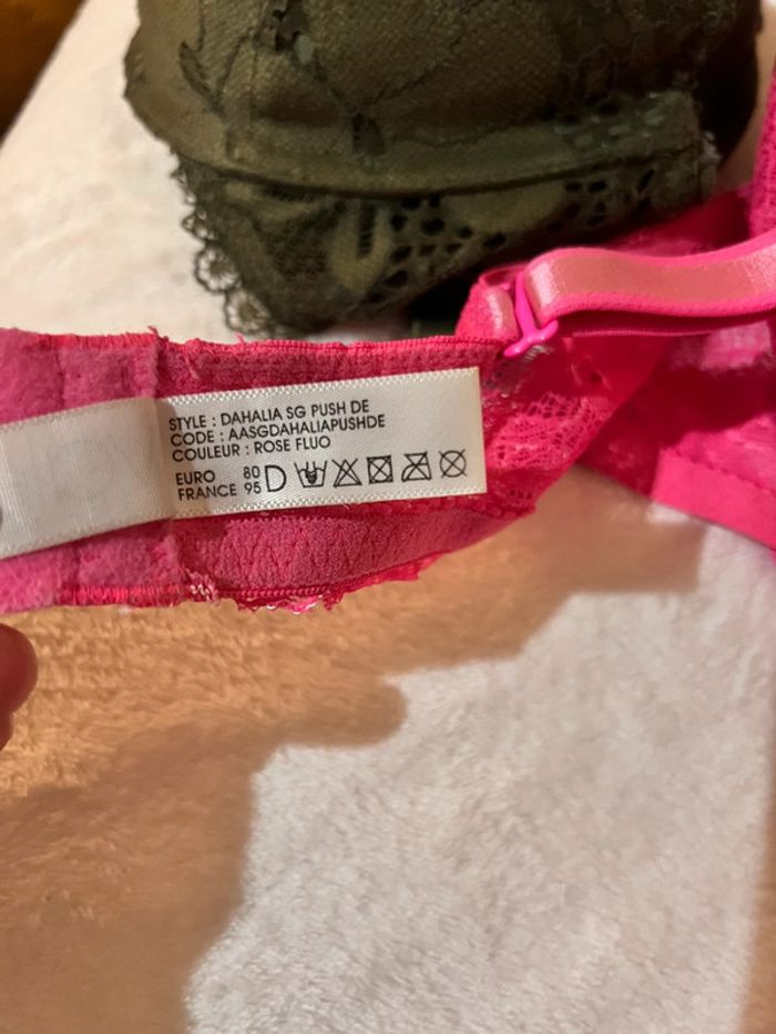 Lot de 2 Soutien Gorge Dentelle Push Taille 95D Modèle Dahalia - photo numéro 8
