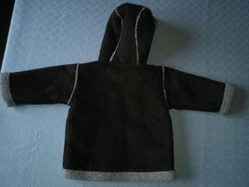 Manteau fourré 9 mois