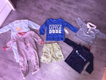 Lot 9 mois habits bébé