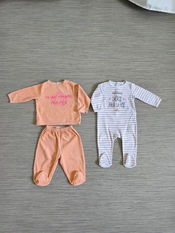2 pyjamas bébés filles 12 mois 
