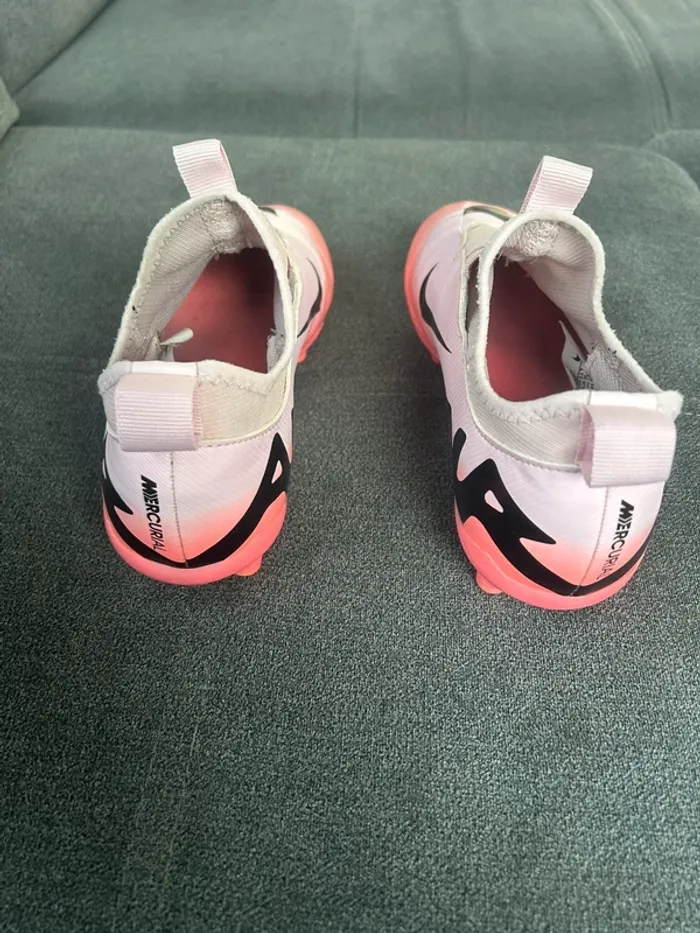 Chaussures foot - photo numéro 2