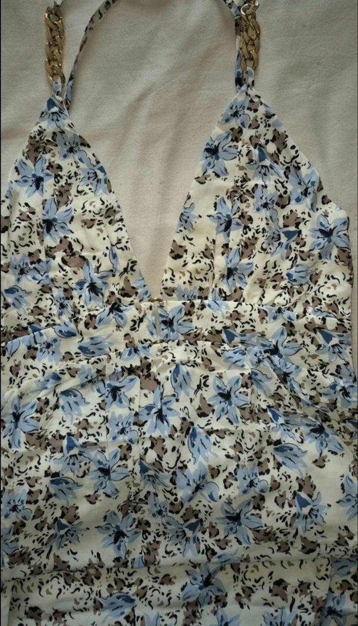 Robe courte décolleté américaine - photo numéro 4