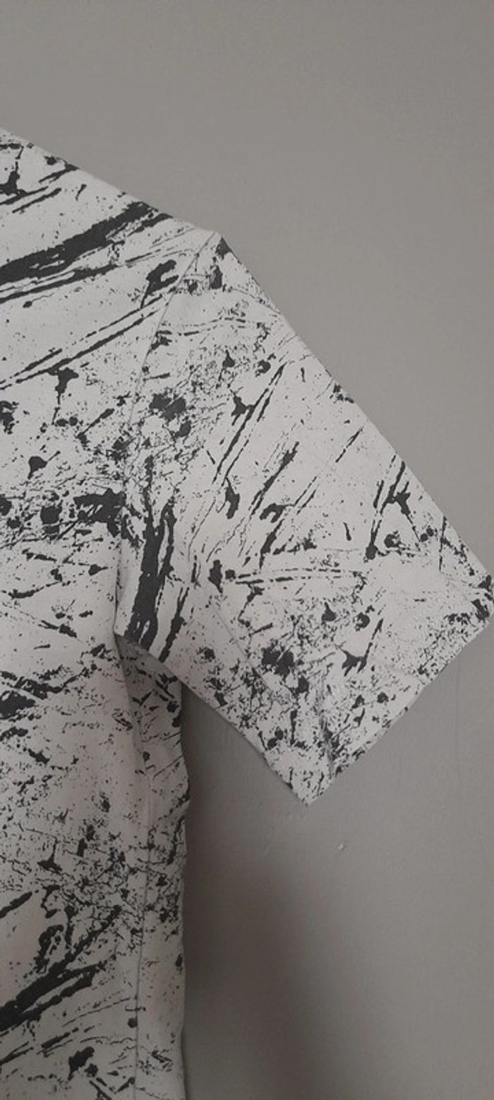 T-shirt floqué H&M - photo numéro 4