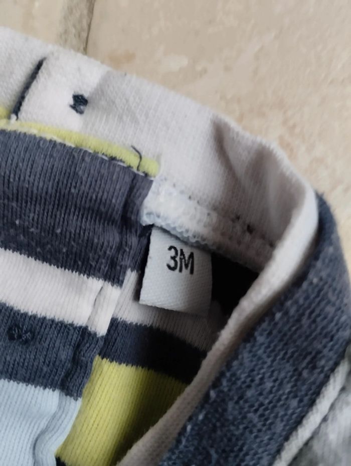 T-shirt manches longues 3 mois - photo numéro 3