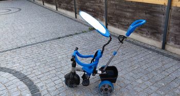 Tricycle évolutif 4 en 1 – du guidage à l’autonomie