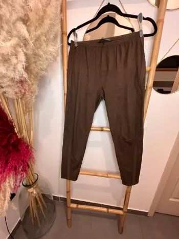 Legging marron suédine